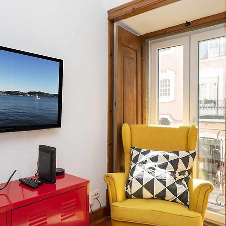 Typical Portuguese Apartment In Sao Bento Лиссабон Экстерьер фото