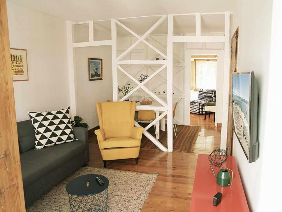 Typical Portuguese Apartment In Sao Bento Лиссабон Экстерьер фото