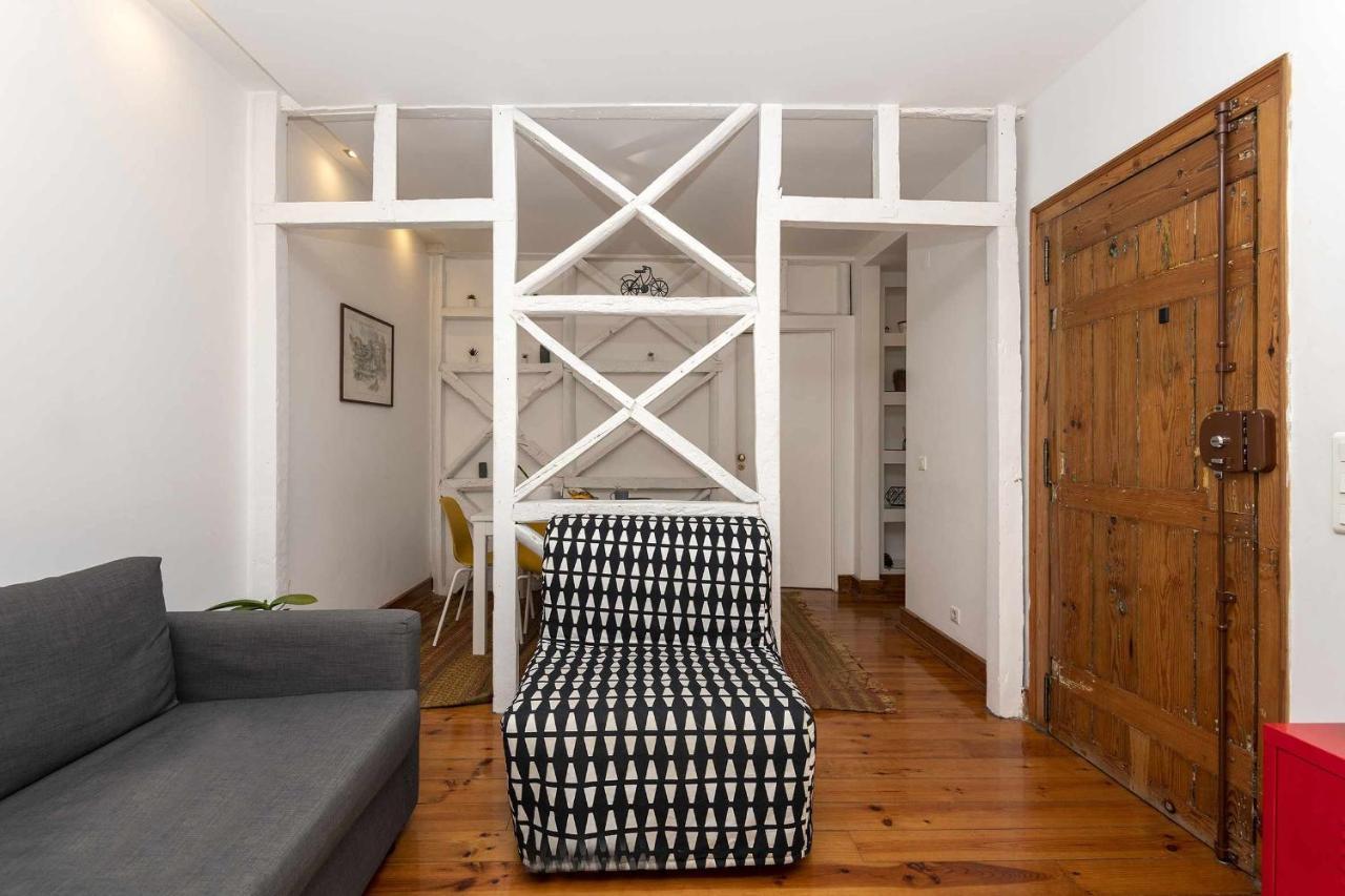 Typical Portuguese Apartment In Sao Bento Лиссабон Экстерьер фото