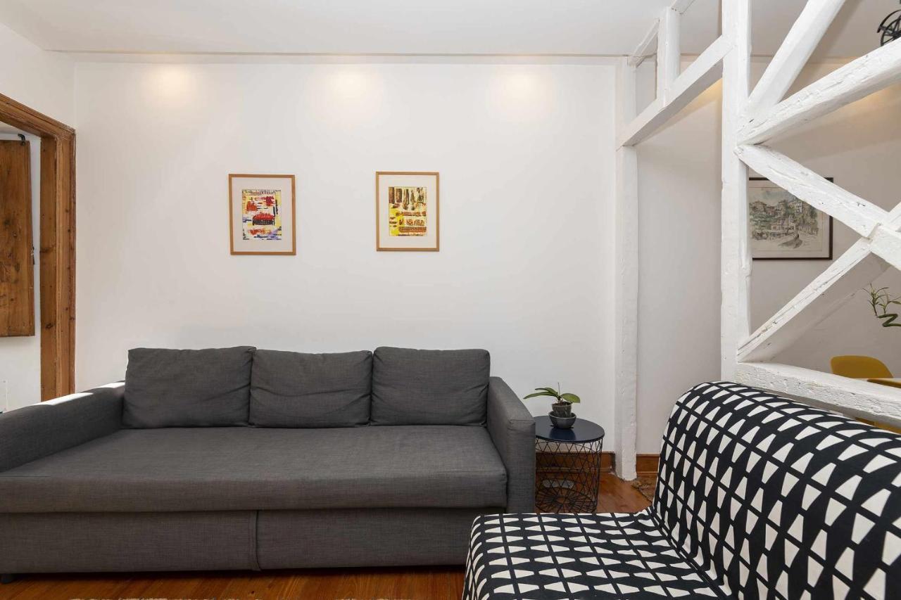 Typical Portuguese Apartment In Sao Bento Лиссабон Экстерьер фото