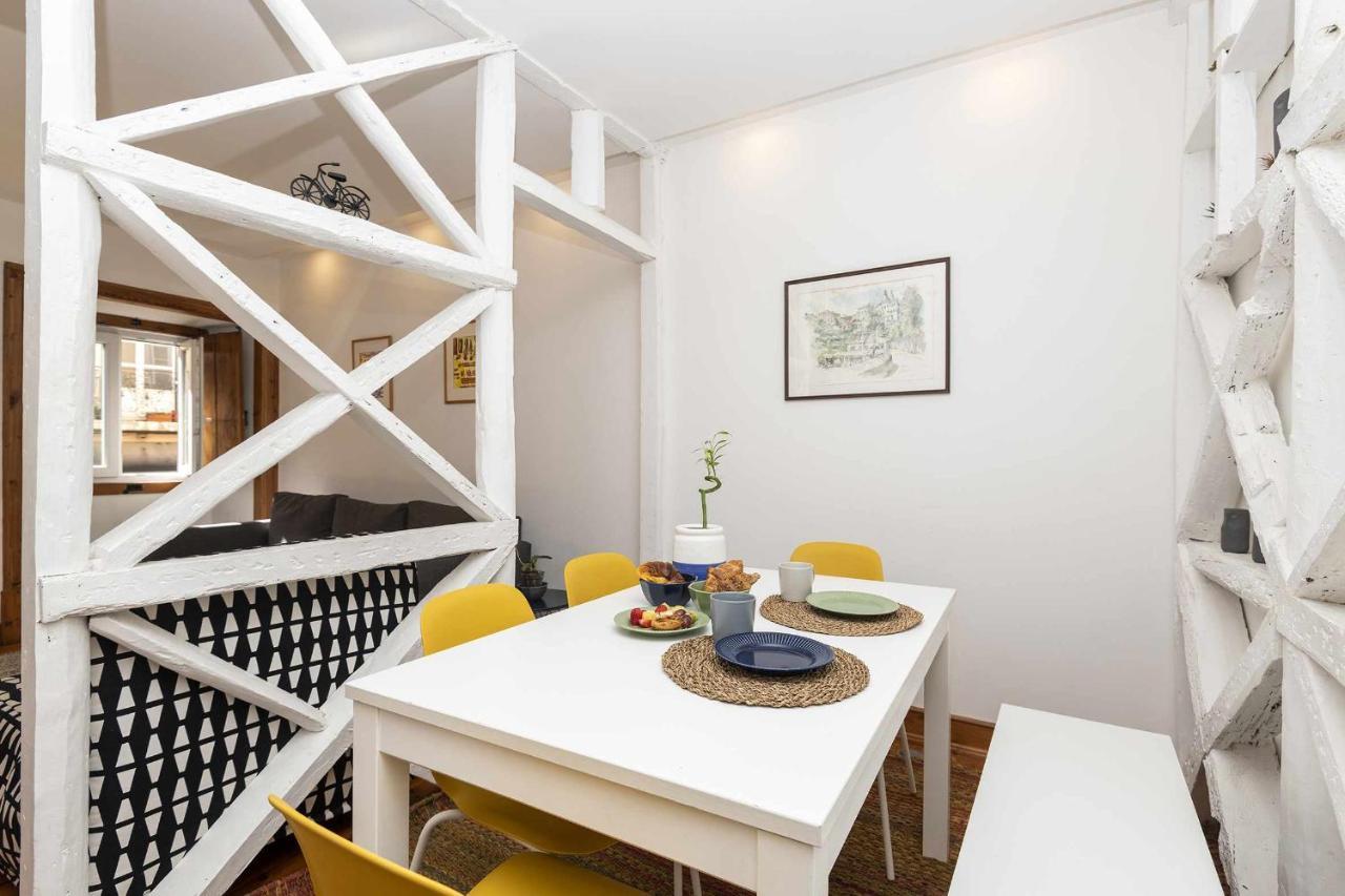 Typical Portuguese Apartment In Sao Bento Лиссабон Экстерьер фото