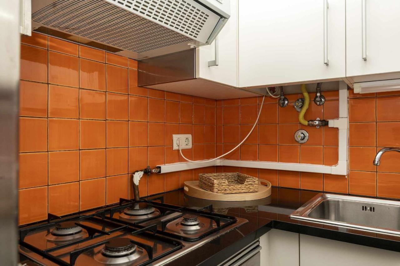Typical Portuguese Apartment In Sao Bento Лиссабон Экстерьер фото