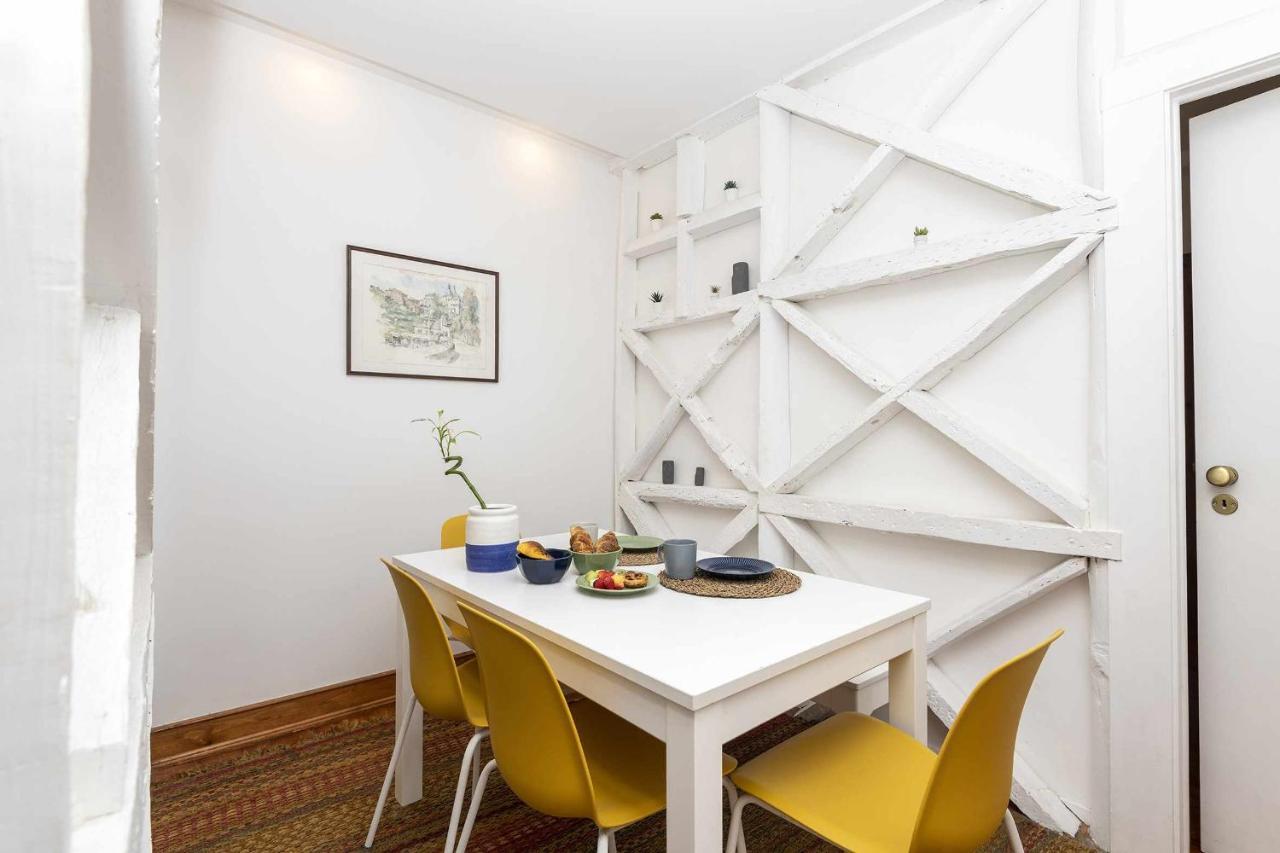 Typical Portuguese Apartment In Sao Bento Лиссабон Экстерьер фото