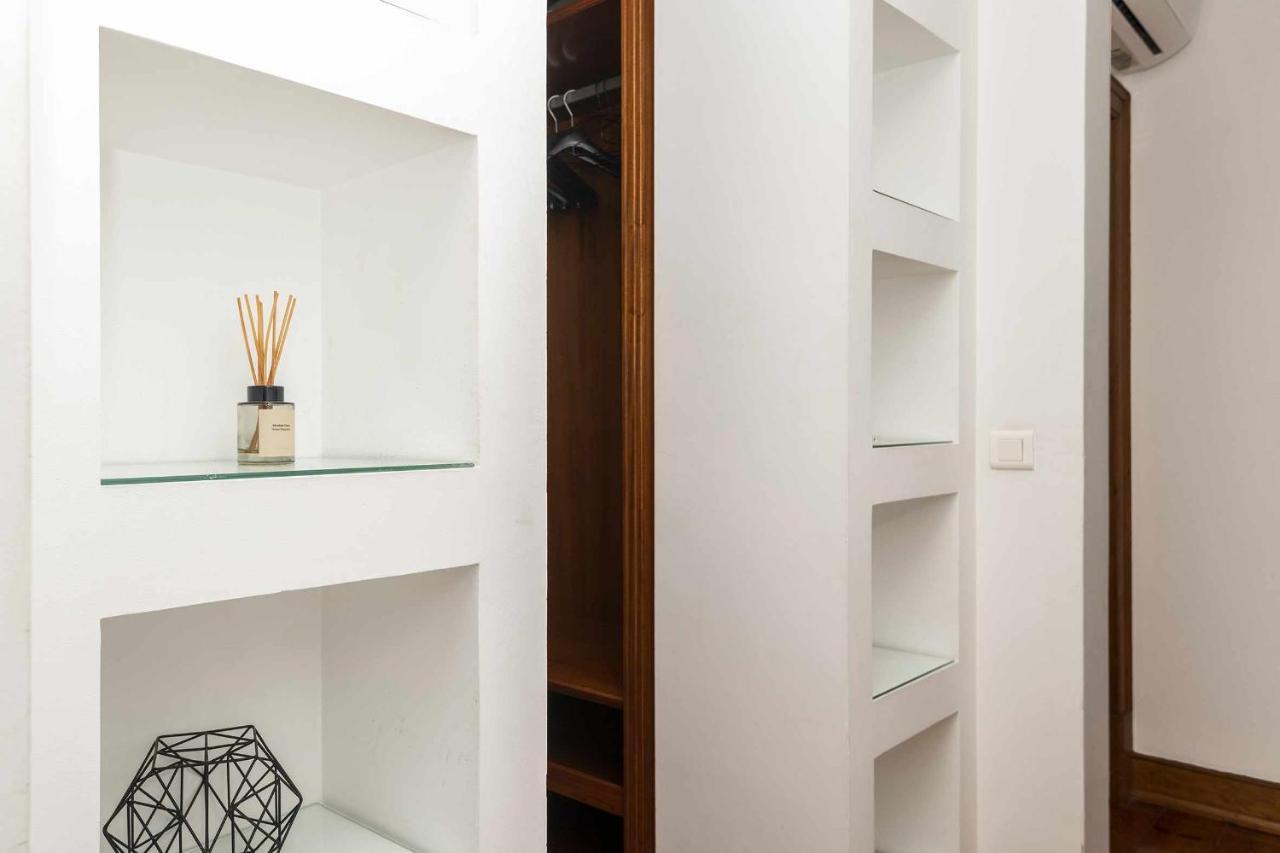 Typical Portuguese Apartment In Sao Bento Лиссабон Экстерьер фото