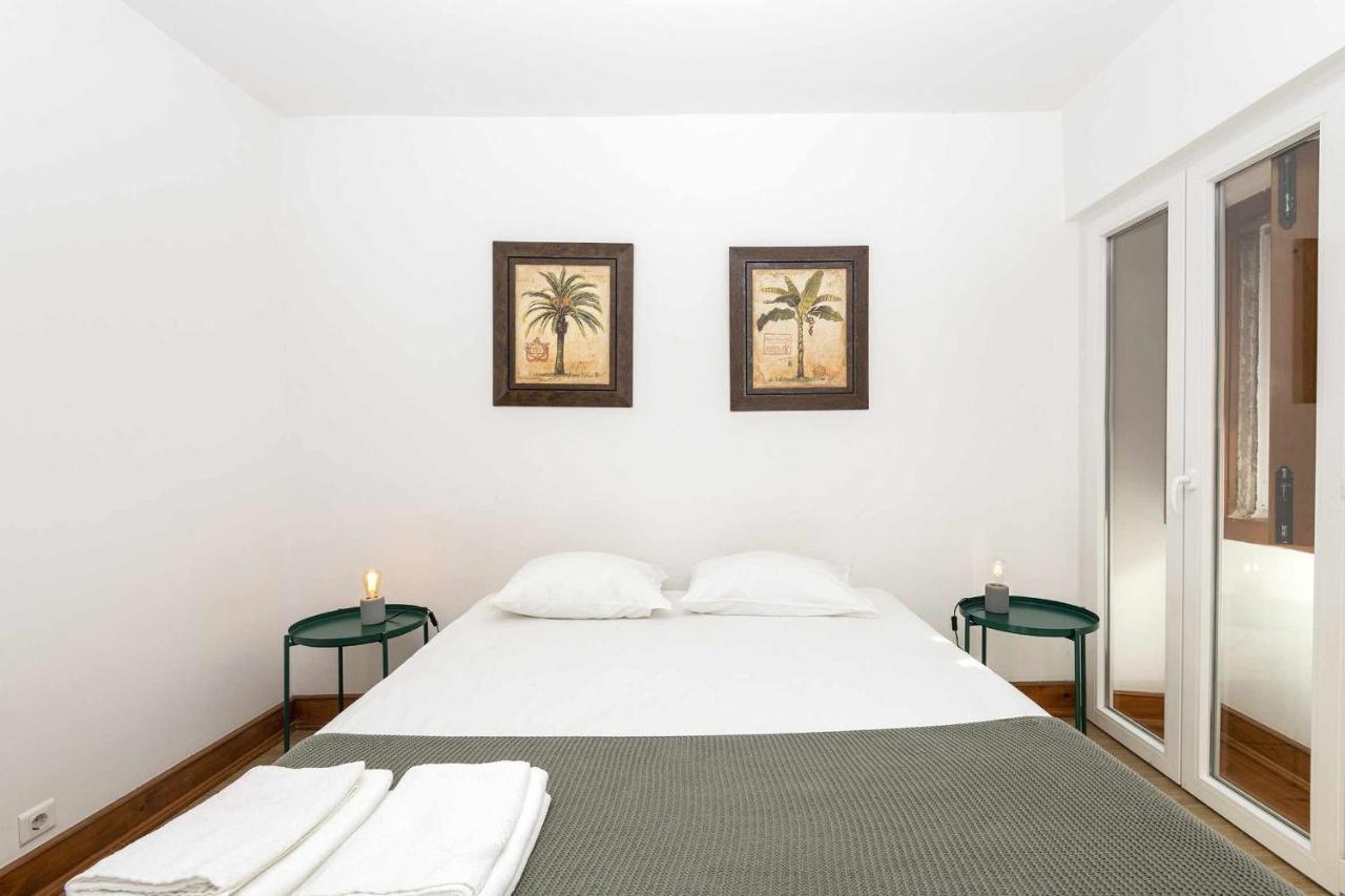 Typical Portuguese Apartment In Sao Bento Лиссабон Экстерьер фото
